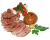 Tagliata di filetto di vitello al limone macerato e olive liguri con petit pois di verdure